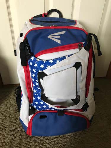 Easton walk off bag