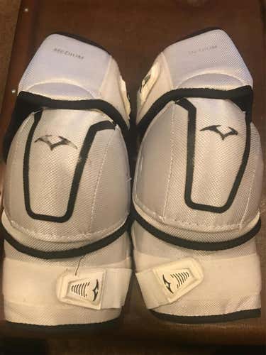 VicHockey Used elbow pads