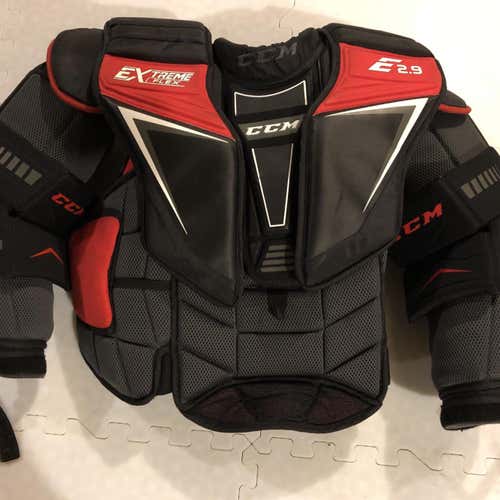 CCM Extreme Flex Shield E2.9 Chest Protector