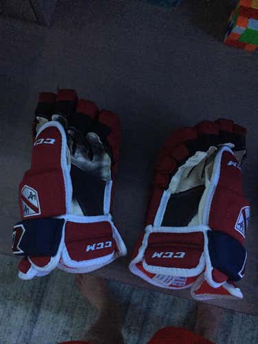 CCM Gloves