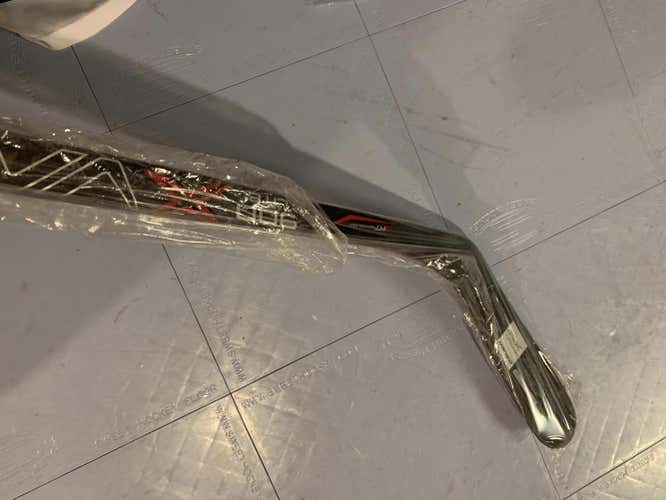New Bauer Vapor X900 Lite Hockey Stick Righty Heel Senior