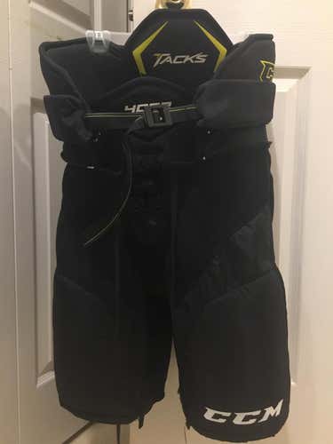 New CCM Tacks 4052 Junior Large Pants