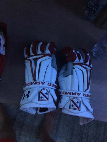 New Team/ Number issued Under Armour Lacrosse Gloves Biofit 2