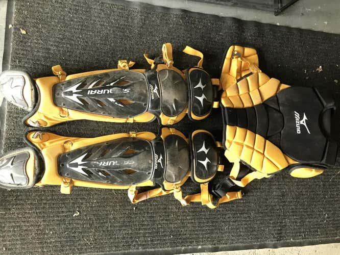 Mizuno Catcher's Combo Senior