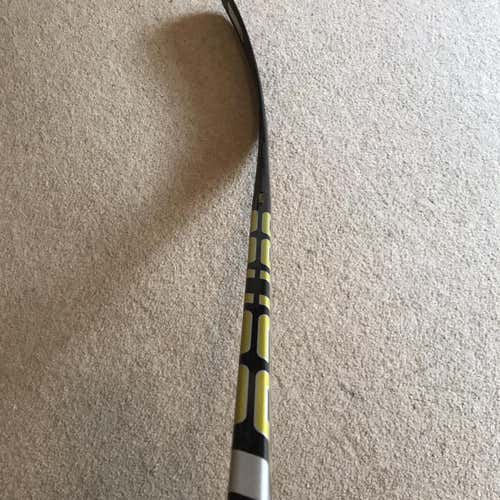Bauer Supreme 2S Team BRAND NEW 65 Flex Right