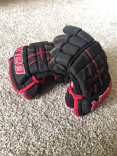Bauer Black/Red Gloves 12”