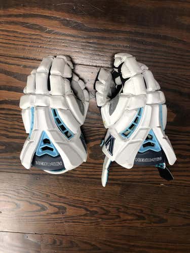 Custom VillanovaMaverik Rome Lacrosse Gloves #91