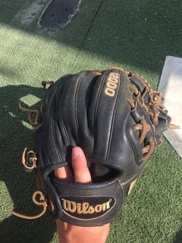 11.5 A2000  Used For 2 Seasons. Looking To Sell Or Trade