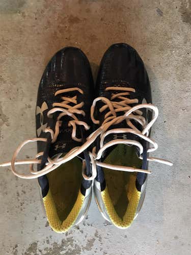 Notre Dame Game Used Under Armour Speedform Cleats Size 10