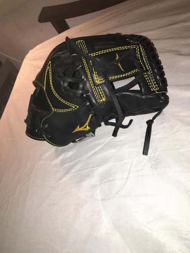 11.75 Mizuno Pro Limited Used