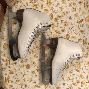 Figure Skates Size 6