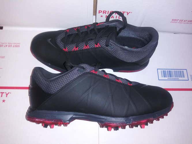 New Nike Golf Shoes Adult