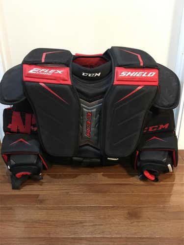 CCM Extreme Flex Shield Pro Senior Small