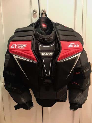 CCM extreme flex 2.9 intermediate large goalie chest protector