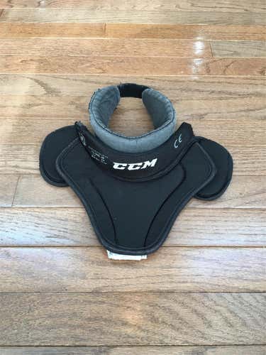 CCM goalie Neck Guard Jr Small