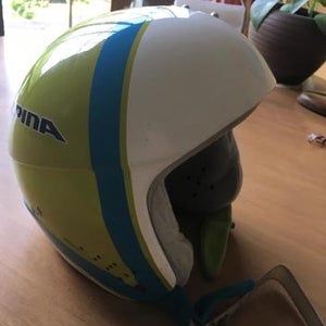 Alpina Helmet