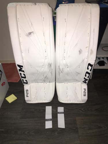 CCM Premier 2.9 32+1 Leg Pads