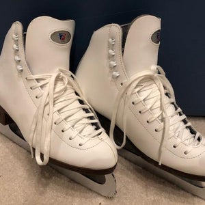 Riedell Figure Skates Size 7