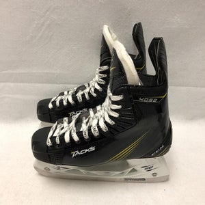 CCM Tacks 4052 8 D - New in Box