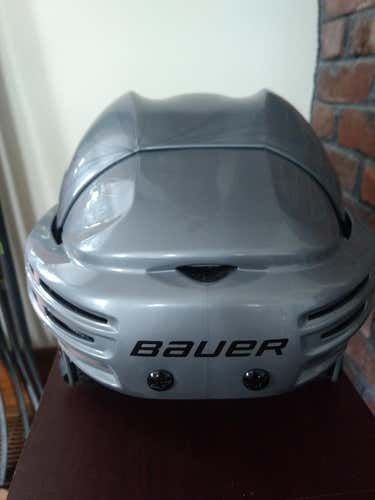 Bauer 7500 Helmet Medium Silver