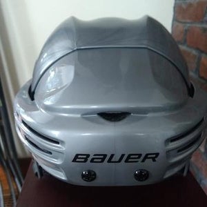 Bauer 7500 Helmet Medium Silver