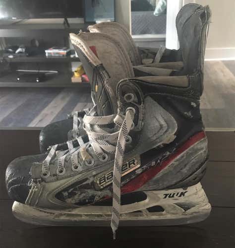 Bauer Vapor APX Size 9 In Used Condition