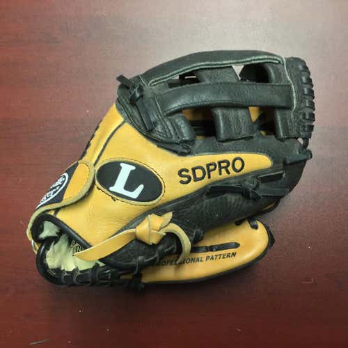 Louisville Slugger LP1201 Softball Glove