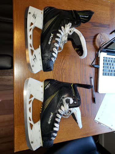 CCM Tacks 4052 Hockey Skates Senior Size 7.5