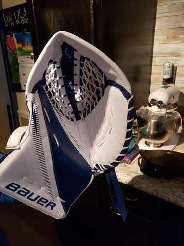 Bauer Supreme S29 Goalie Glove