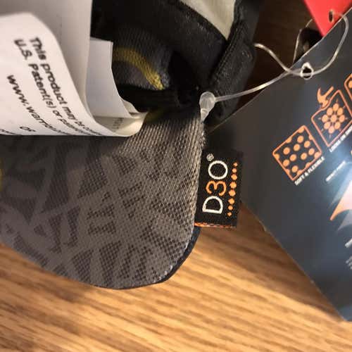 Warrior Nemesis Pro Goalie Gloves Black 13 Inch