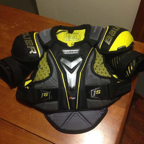 Bauer 1S Shoulder Pads Sr Lg