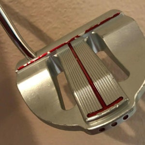 Titleist Scotty Cameron Studio Select Kombi 32" putter w/ Tour SNSR grip 0101