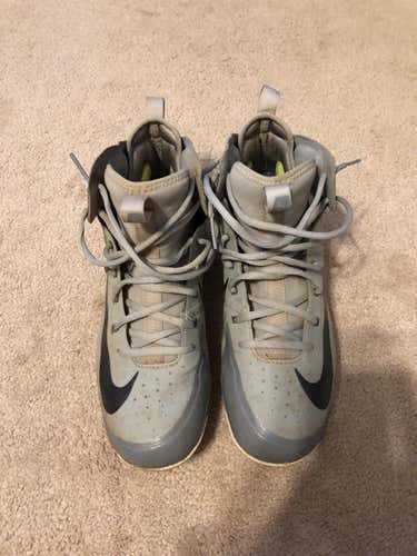 Nike Baseball Cleats/Spikes. Used Size 9