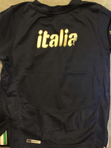 World Cup Soccer... Puma Italia National Team Jersey Youth - Size YS