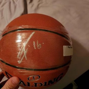 Autographed Pau Gasol basketball w/coa