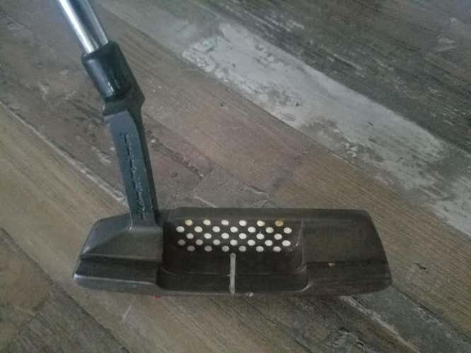 Titleist SCOTTY CAMERON Teryllium TeI3 Newport Two PUTTER