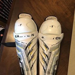 Easton Jr Shin Pads