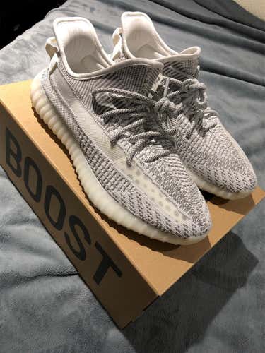 Yeezy 350 V2 Static