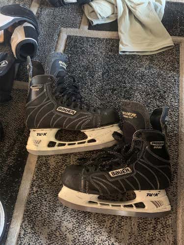 BAUER SUPREME 8090