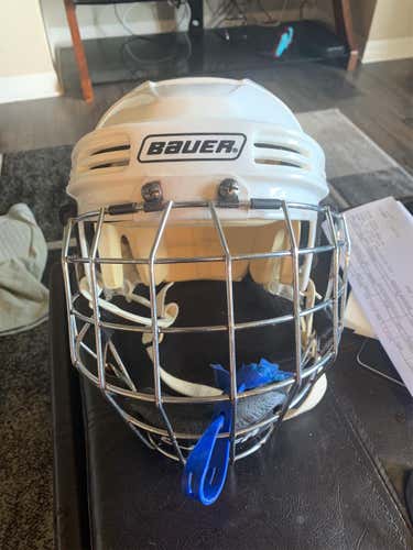 BAUER 4000 Hockey Helmet