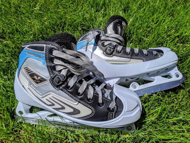 CCM Hockey Goalie Skates Junior Size 4