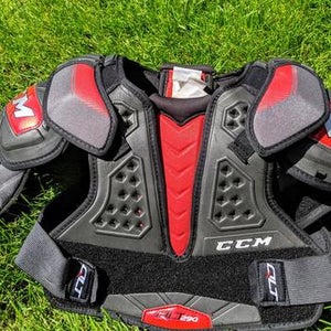 CCM QuickLite 290 Shoulder Pads Junior