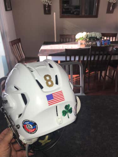 Bauer Re-akt White Medium Helmet