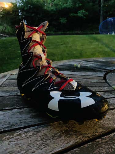 WILL ACCEPT OFFERS !!,Under Armour Highlight Lacrosse Cleats,NEED GONE!