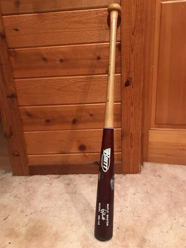Brett Maple Master Wooden Bat