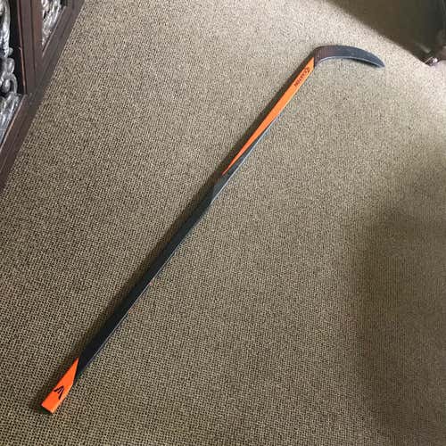Easton V9E Harry Zolnierczyk Stick