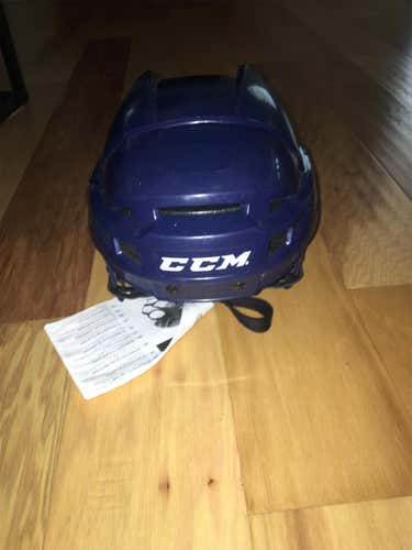 CCM Small vector V8 Helmet