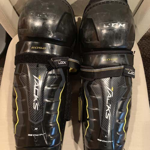 CCM Tacks  6052  Shin  14"