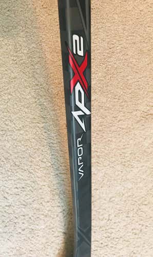 Lightly Used Bauer Vapor APX2 RH PM9 - 87flex