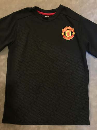 Red Devils Manchester United youth soccer Jersey - Size YL